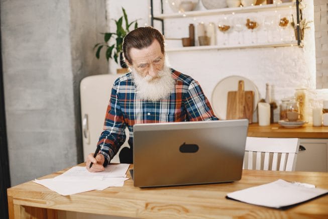 ما أهمية تناغم المحتوى الإبداعي في عمليات التسويق الحديثة؟